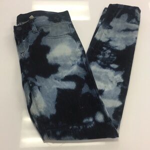 BEBE JEANS ACID WASH SKINNY JEANS SIZE 25